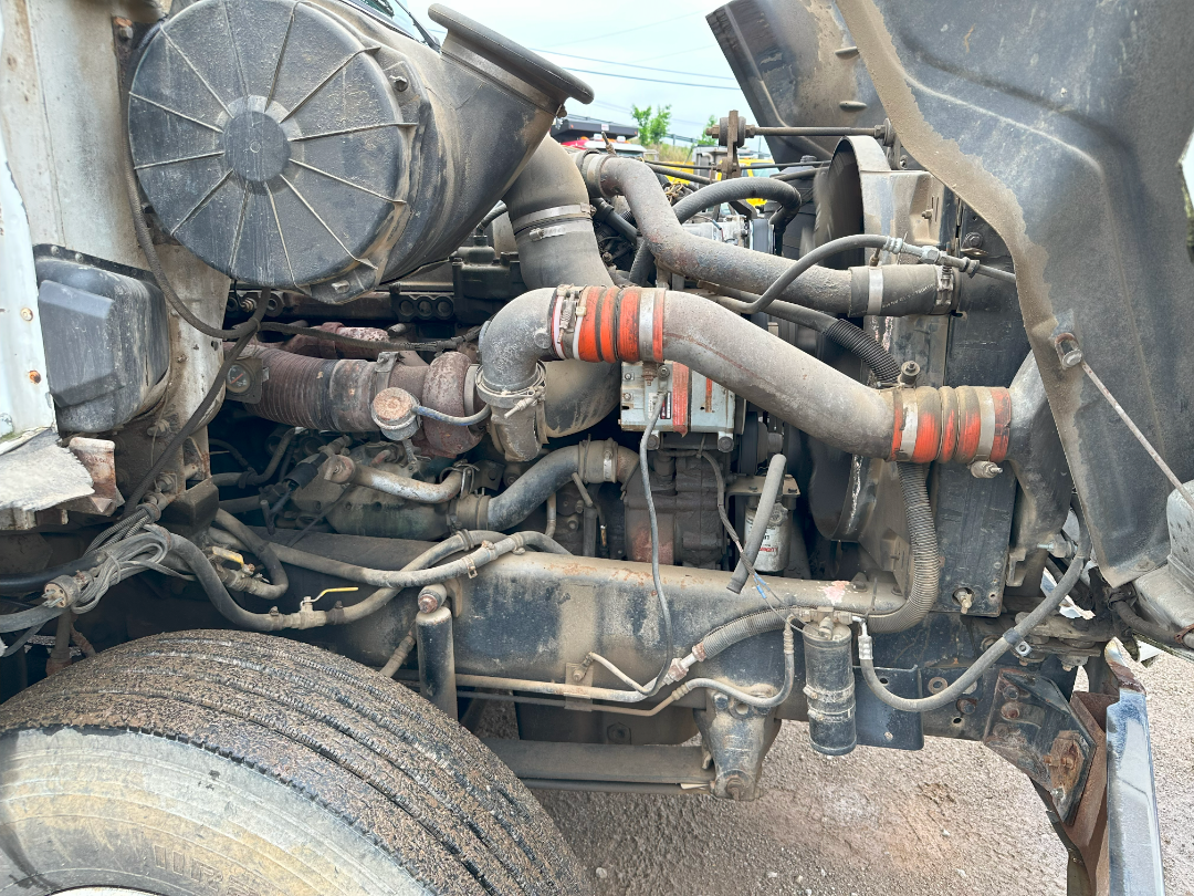 1996 VOLVO WG - Image 26